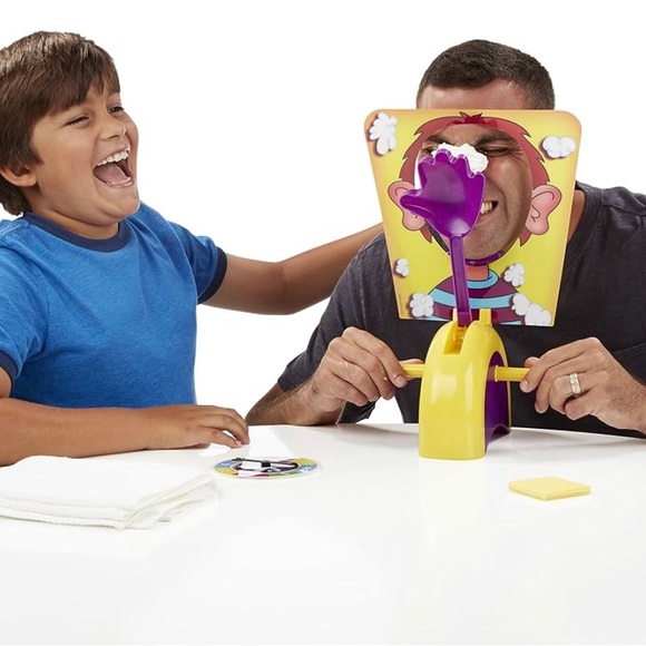 Pie Face! Game by Hasbro Gaming - Picture 4 of 6